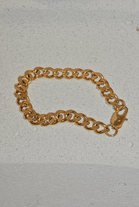 Basic 10mm Curb Chain Bracelet