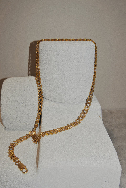 Basic 10mm Curb Chain Necklace