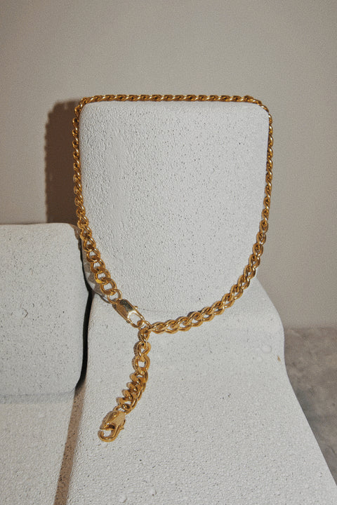 Basic 10mm Curb Chain Necklace