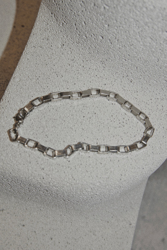 Basic Rectangle Box Chain Bracelet