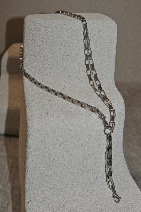 Basic Rectangle Box Chain Necklace