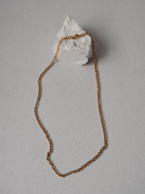 Lya Necklace