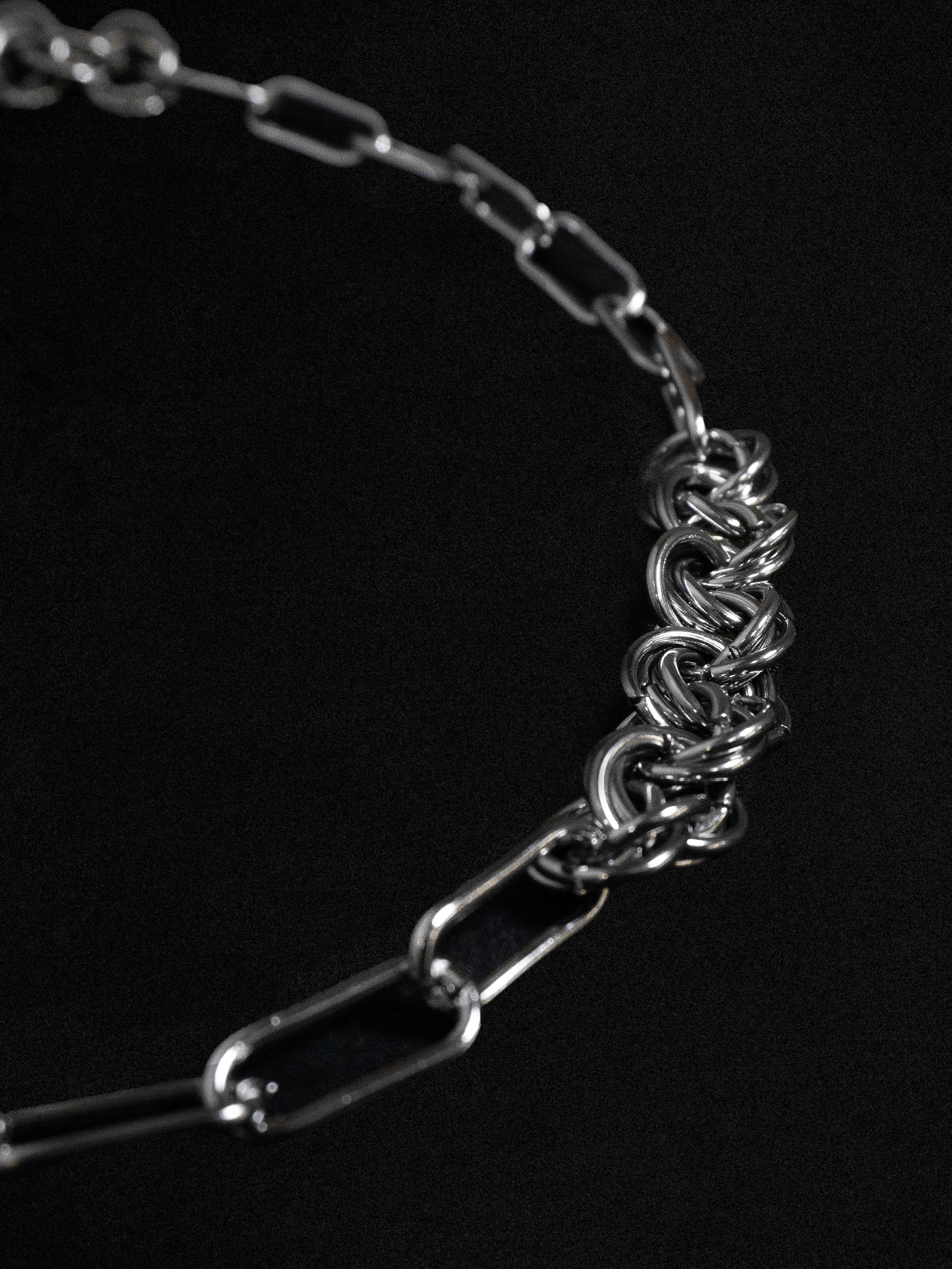 Nia Necklace