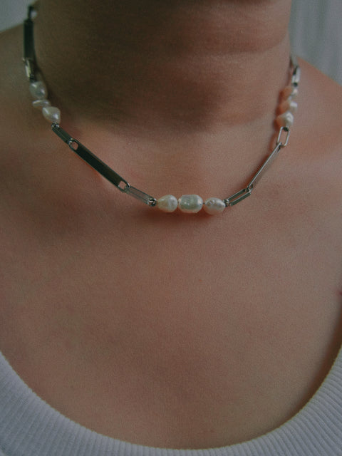 Iana Necklace